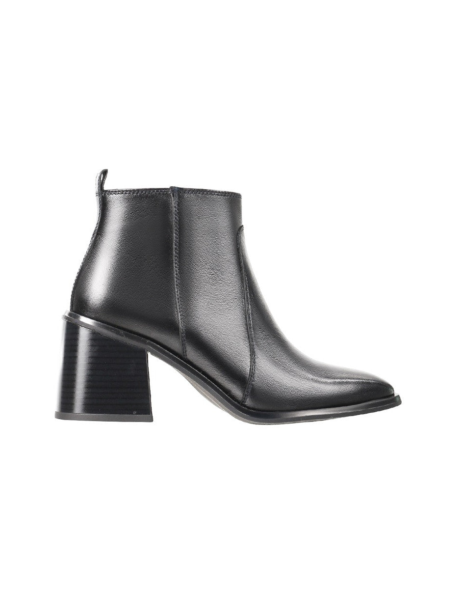 BOTIN DE PIEL LIVIANA 701
