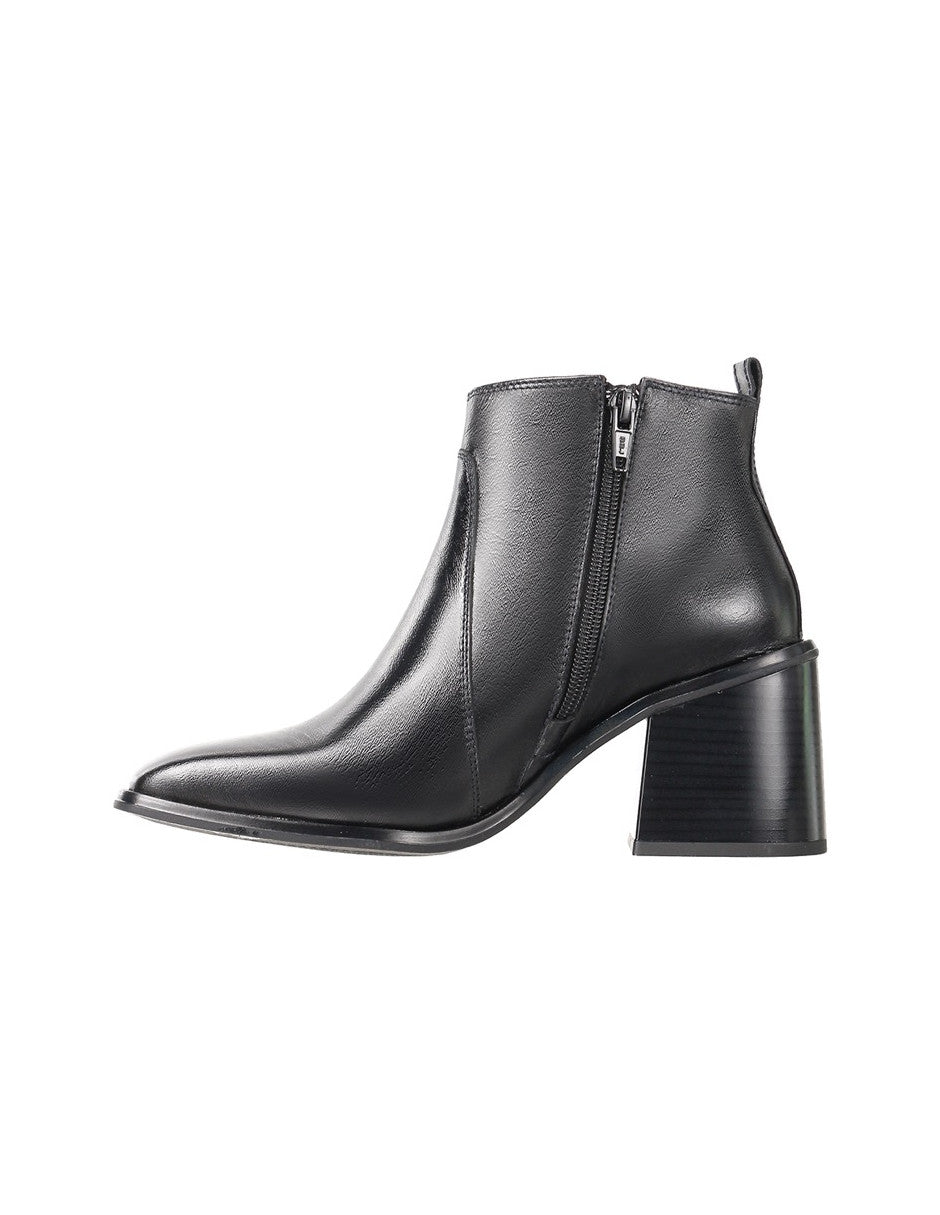BOTIN DE PIEL LIVIANA 701