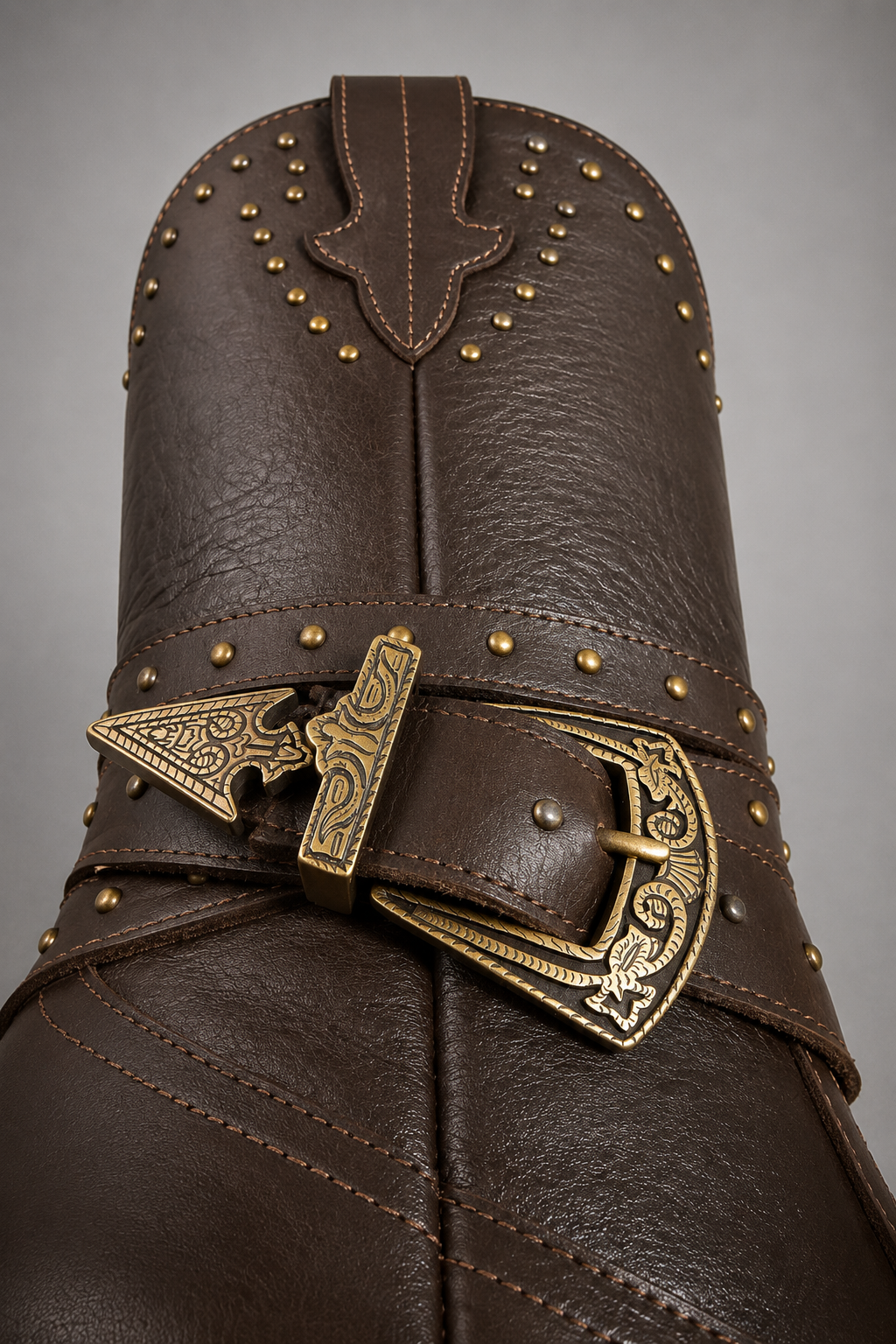 BOTA VAQUERA DE PIEL PARA DAMA CON CINTURONES Y HERRAJE VAQUERO TACON CUBANO ALLAN 076