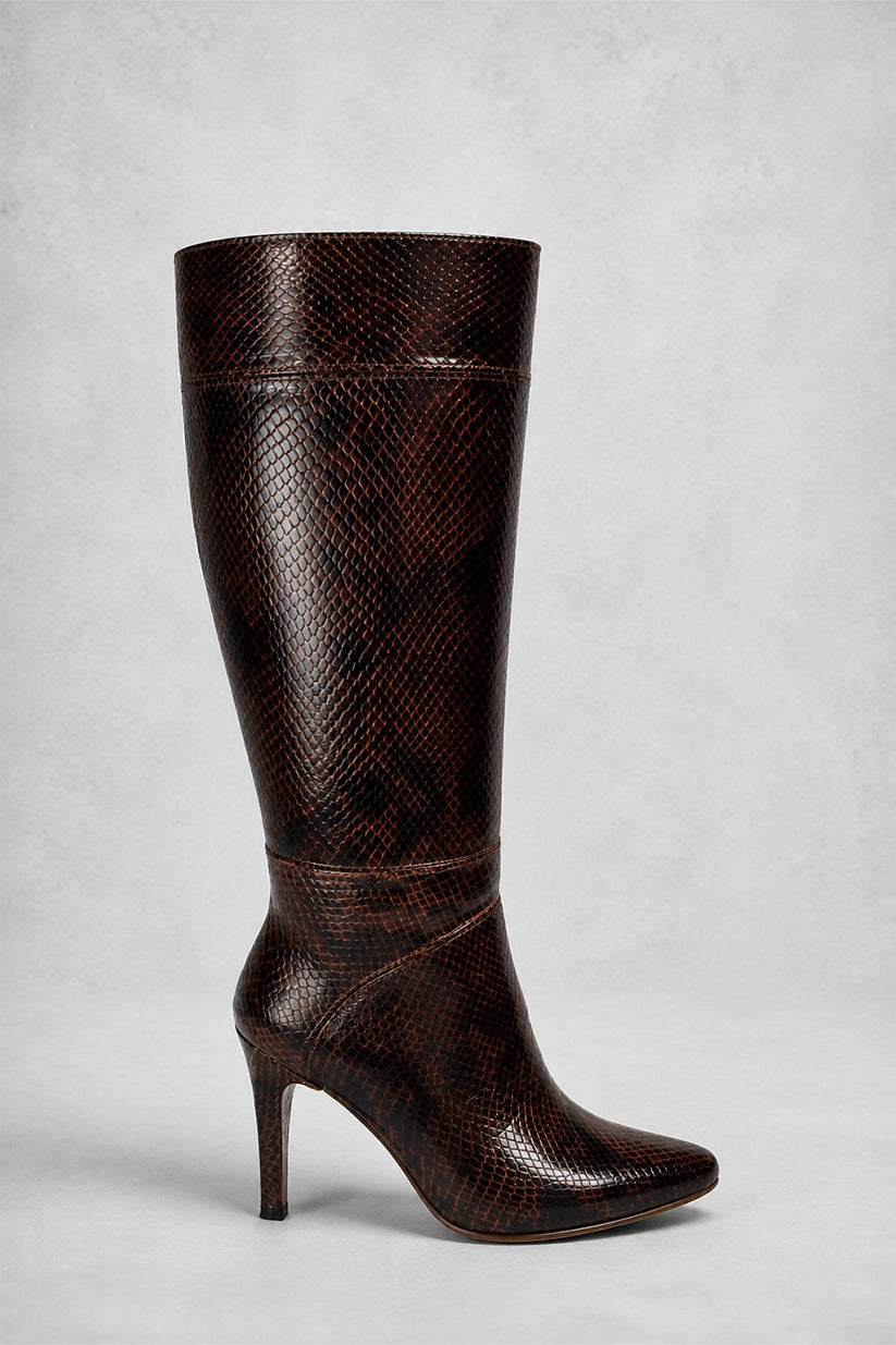 BOTA ALTA MUJER EN PIEL CON GRABADO DE SERPIENTE Y TACÓN DE AGUJA