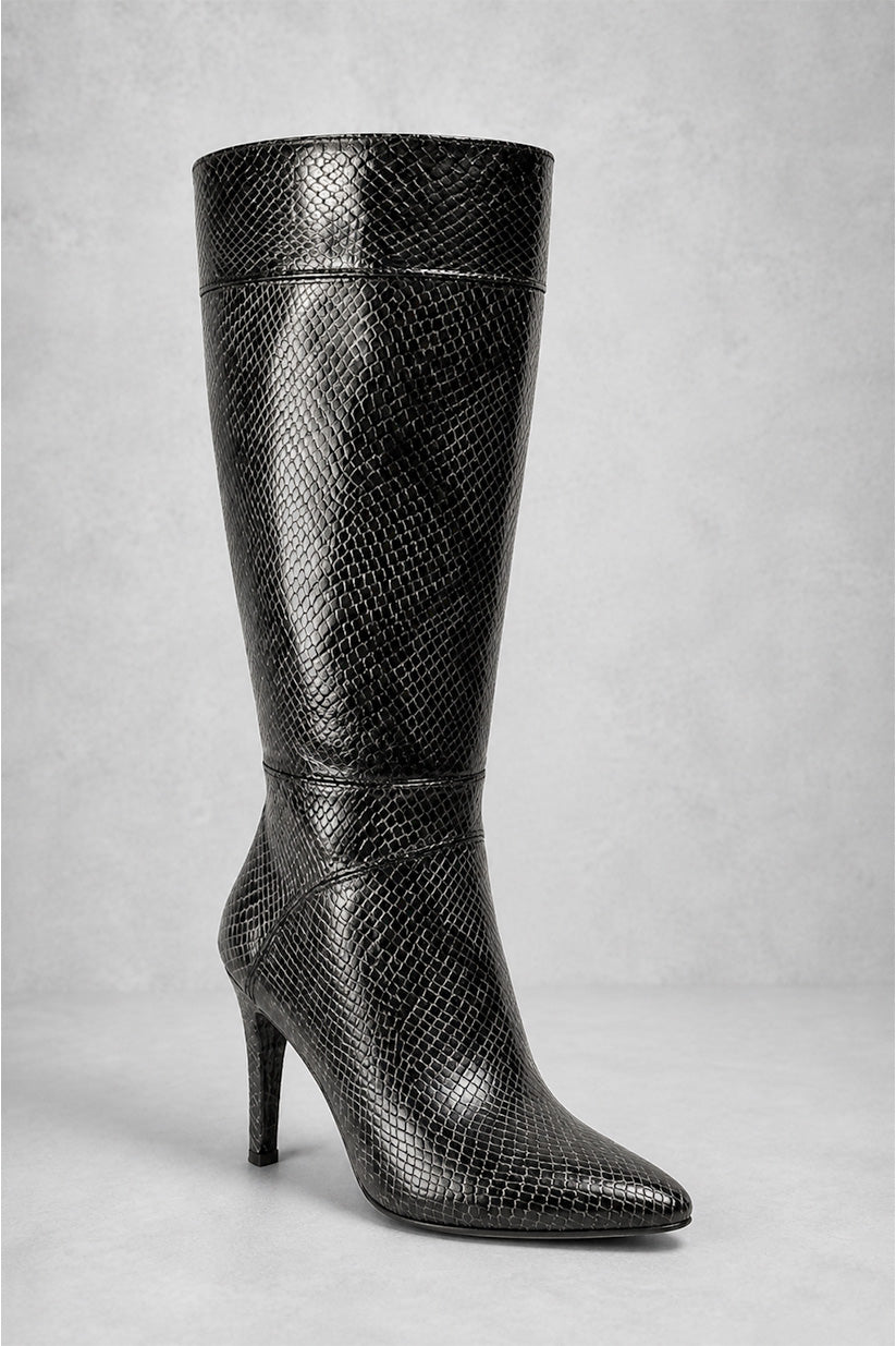 BOTA ALTA MUJER EN PIEL CON GRABADO DE SERPIENTE Y TACÓN DE AGUJA
