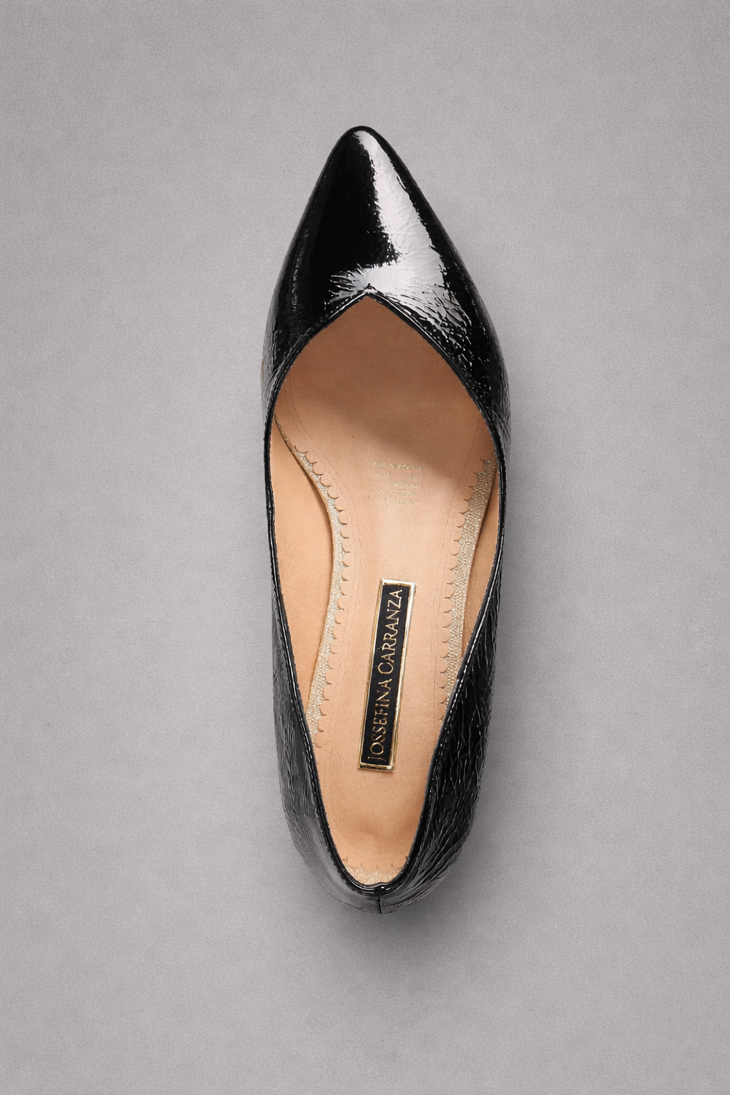 ZAPATILLA DE CHAROL CORRUGADO JOSSEFINA 011