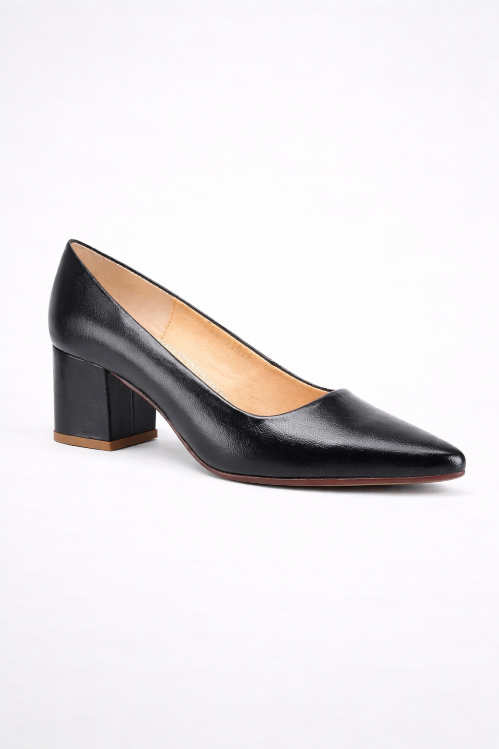 ZAPATILLA DE PIEL SAM 710