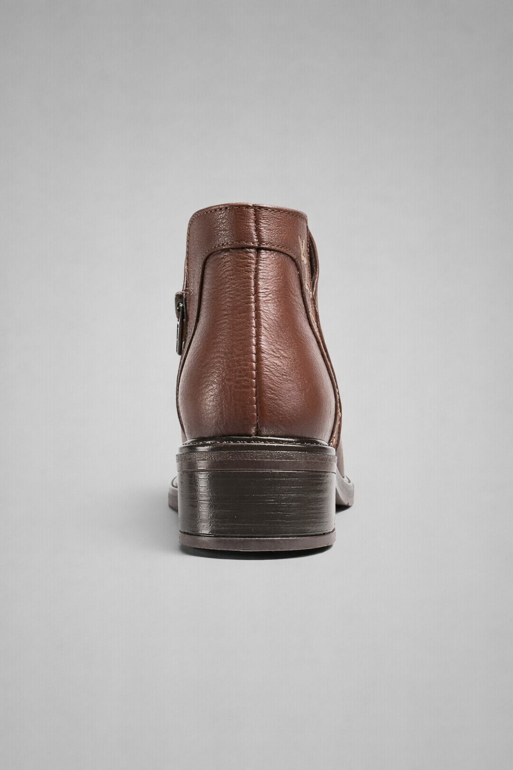 BOTIN DE PIEL LULU 814
