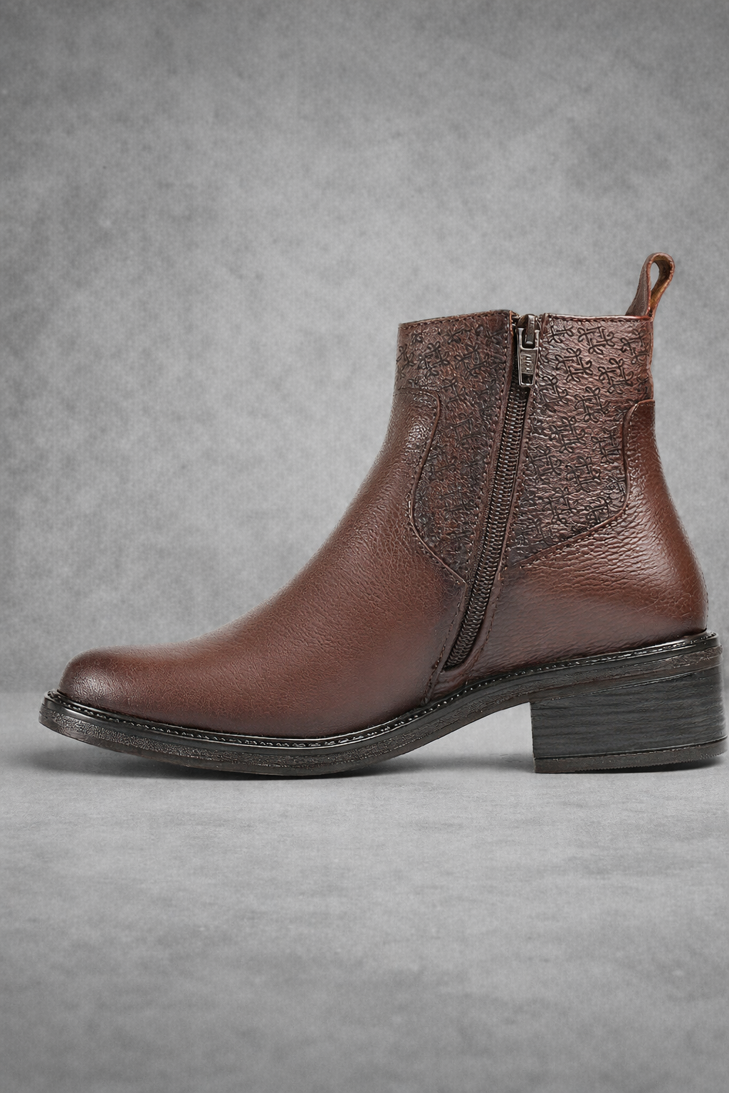 BOTIN DE PIEL LULU 803