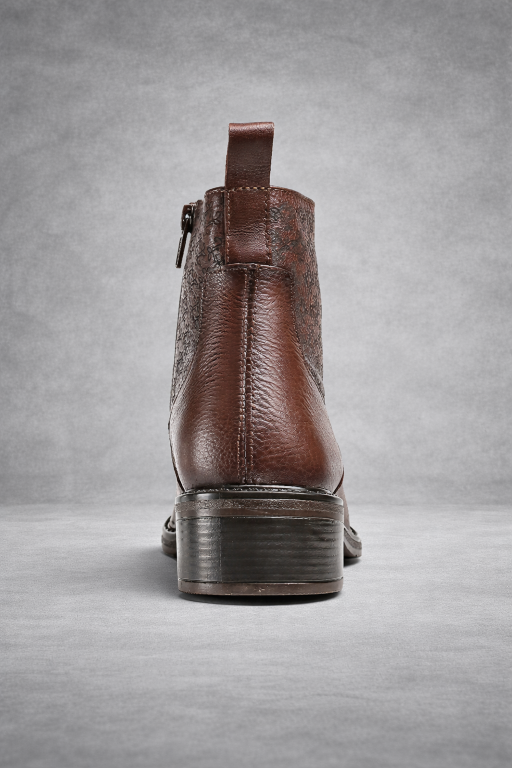 BOTIN DE PIEL LULU 803