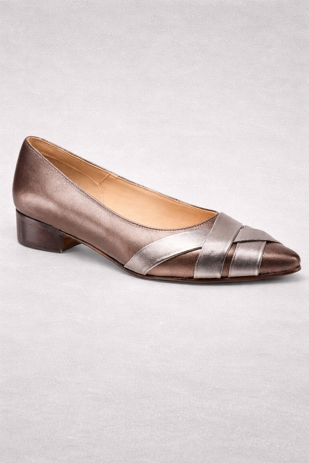 ZAPATILLA DE PIEL JOSSEFINA 08