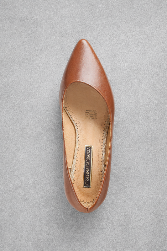 ZAPATILLA DE PIEL JOSSEFINA 01