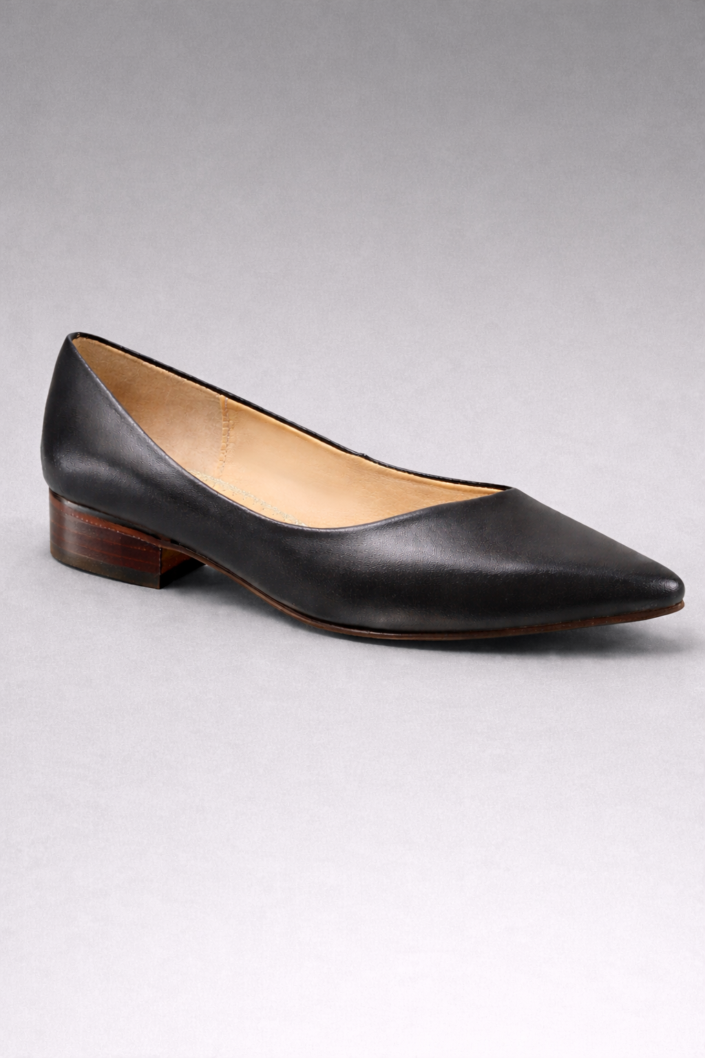 ZAPATILLA DE PIEL JOSSEFINA 01