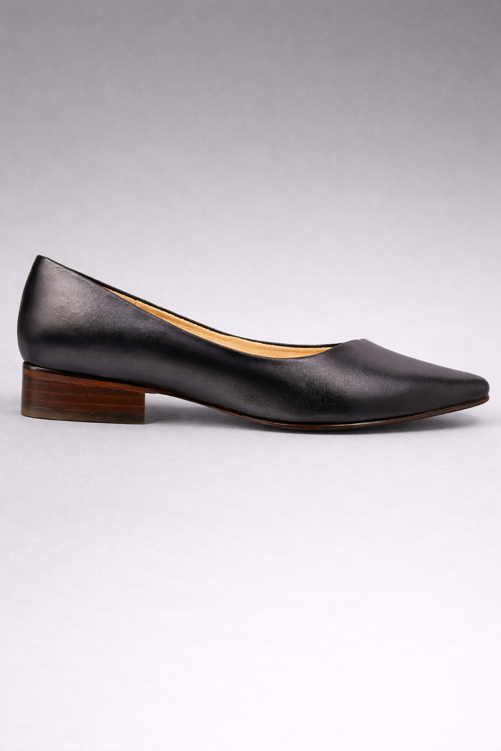 ZAPATILLA DE PIEL JOSSEFINA 01