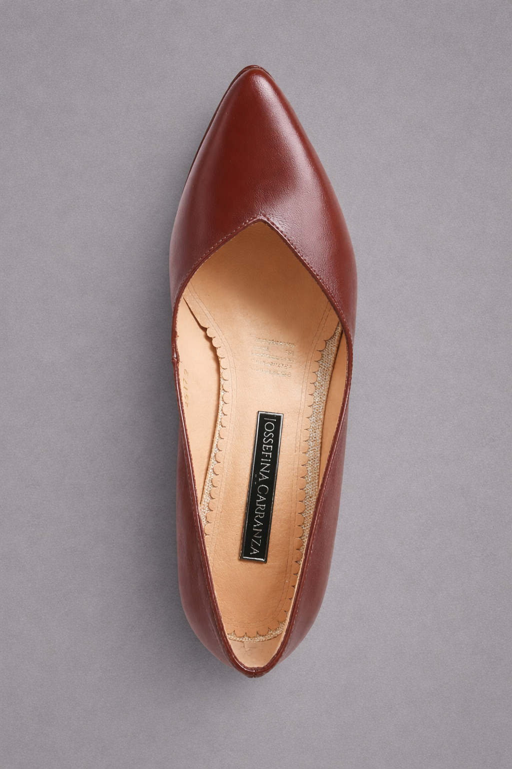 ZAPATILLA DE PIEL JOSSEFINA 011