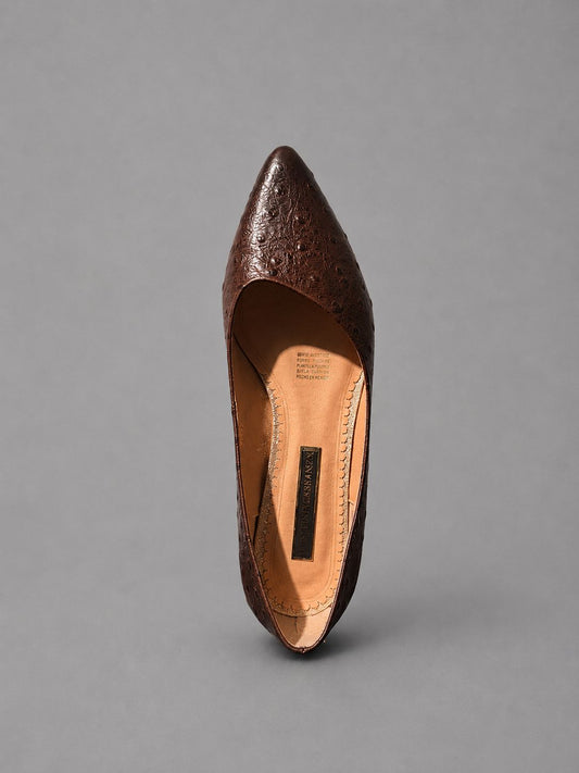 ZAPATILLA TACÓN BAJO EN PIEL FLATS CON GRABADO DE AVESTRUZ